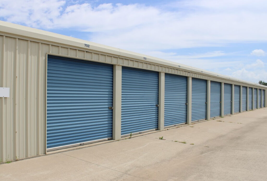 How a Storage Unit Can Make Moving and Relocating Easier